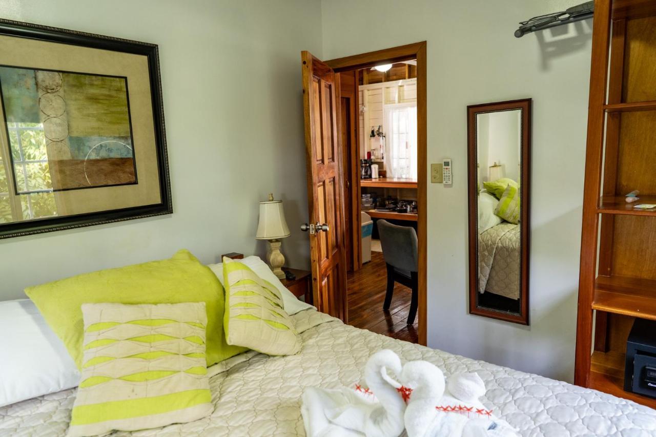 Hummingbirds Cabins Caye Caulker Ngoại thất bức ảnh